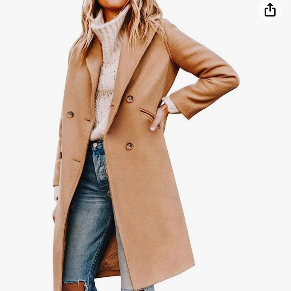 Tan Trench Coat with Tailored Silhouette and Lapel Collar